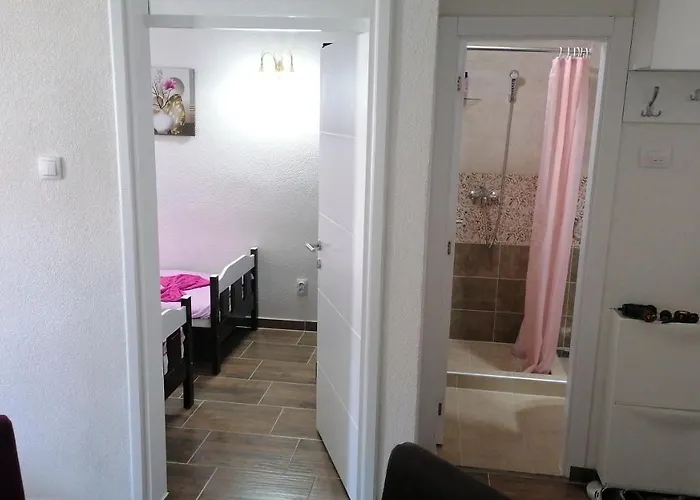 Lana, Jezero Lejlighed *